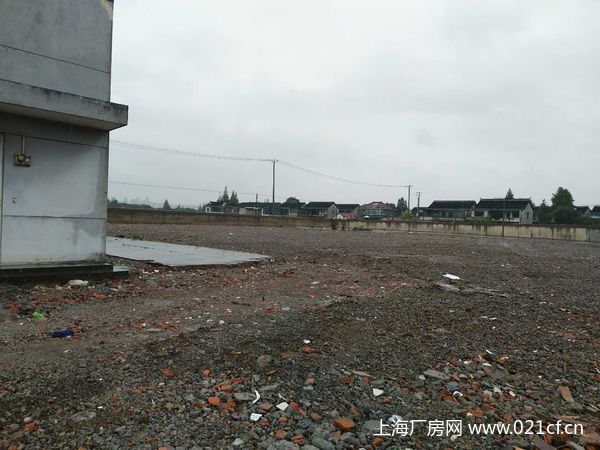 青浦区白鹤工业园区腾富路3400平方米独门独院厂房出租 可分割 另有6600平场地出租 (4).jpg