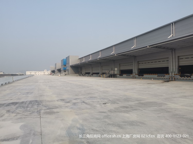G2681  南京江宁滨江产业园 丙二类高标仓库出租 5.2万平方米 双层坡道库 带月台 可分割出租 